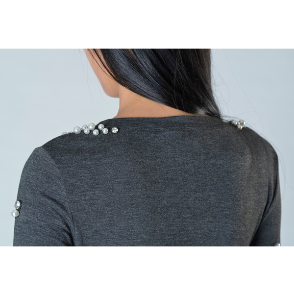 SY011針織長袖訂珠上衣細節(jié)圖 SY011針織長袖訂珠上衣細節(jié)圖